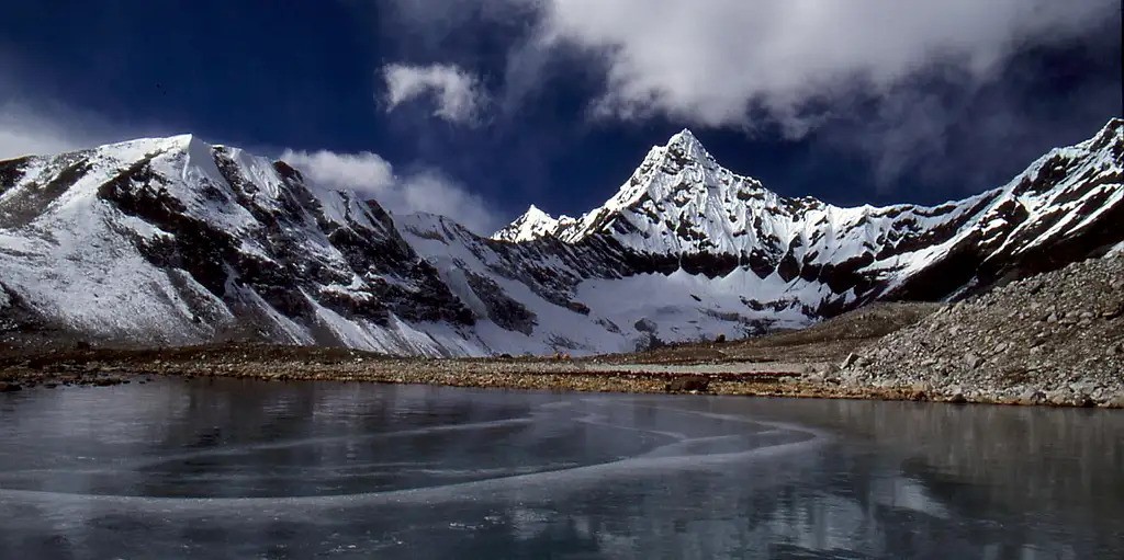 Peak above Hongu Panch Pokhari