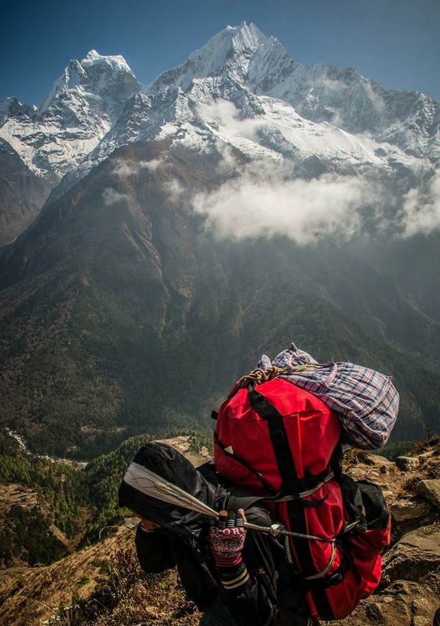 Mount Thamserku and Mount Kang Taiga