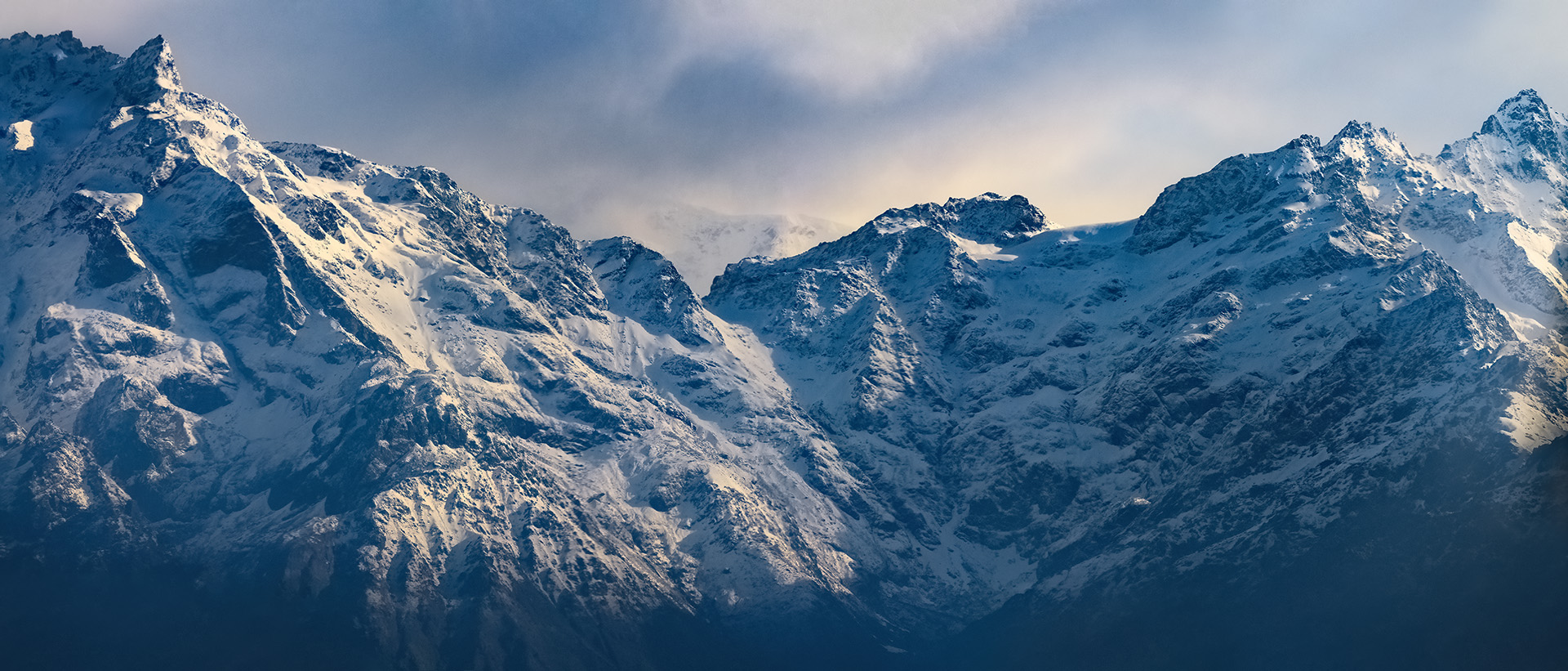 Peaks above the Buri Gandaki Valley