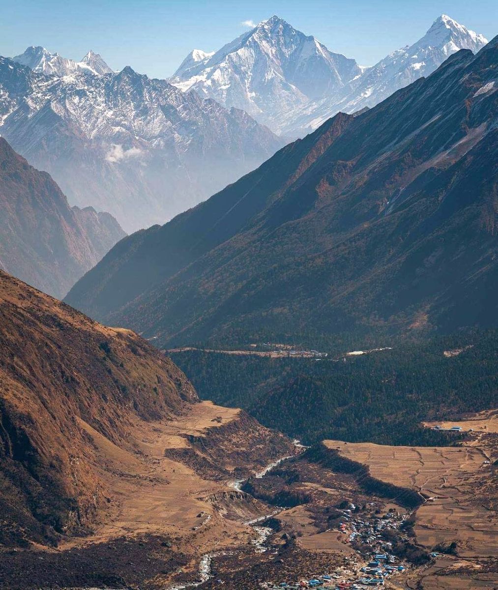 View down Buri Gandaki Valley from Samdu