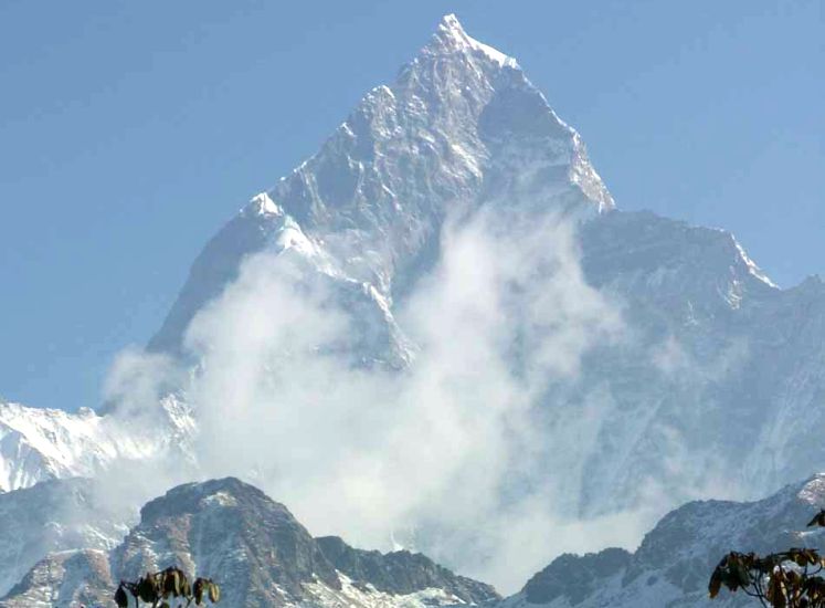 Macchapucchre ( Fishtail Mountain )