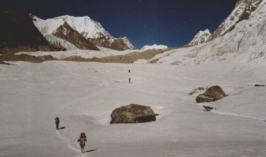 Ascending the Drolamboa Glacier towards Trashe Labtse