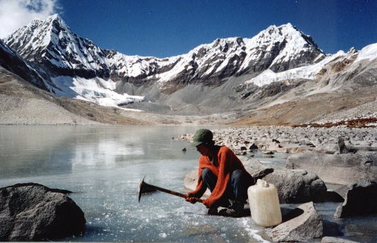 An account and photographs of a climbing trek through the Hinku and Hongu Valleys of the Nepal Himalaya including an ascent of Mera Peak and crossing the Mingbo La high pass