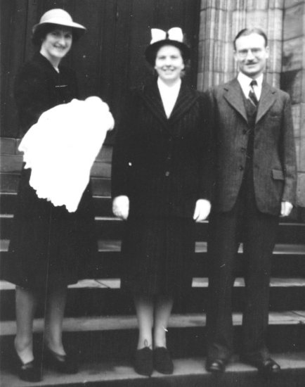 Jean Ingram, Charlotte Ingram and Charles Welch Ingram