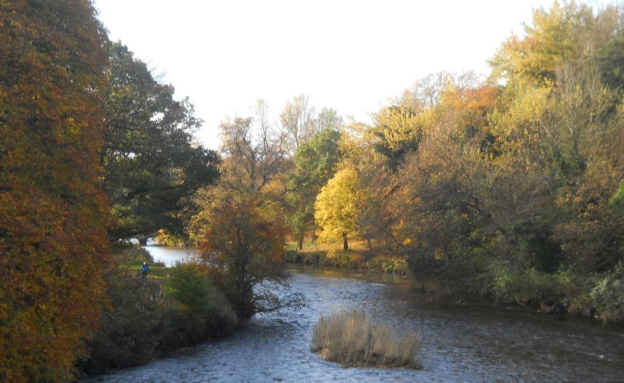 River Kelvin at Killermont in Bearsden