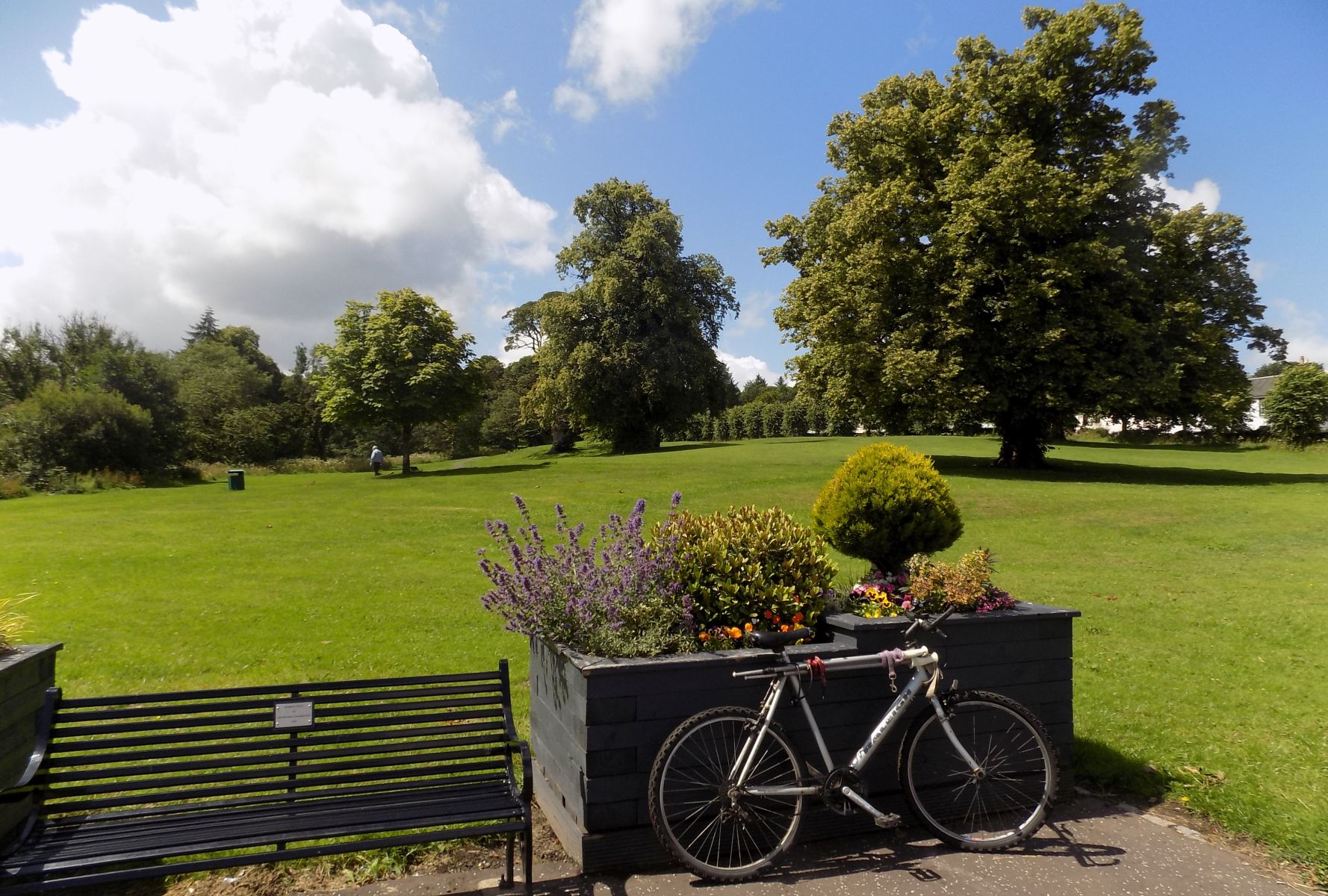 Village Green - the Orry in Eaglesham