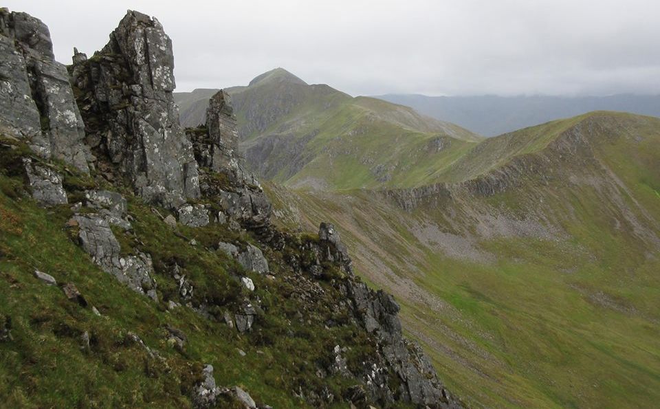 A'Chralaig to Mullach Fraoch-choire ridge