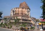 DSC00260_chedi_luang.JPG